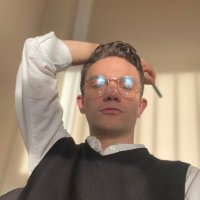 aaron (@arnntmn) 's Twitter Profile