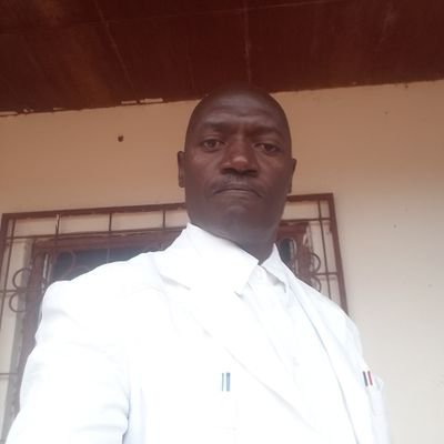 Diplomate des diplomates ;
Indomptable des indomptables.