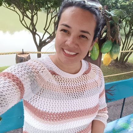 Comunicadora Social, Especialista en Gerencia de proyectos, mamá orgullosa, feliz, soñadora amiga de la Innovación !!