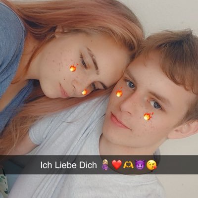 • ‘97er • Vergeben ~01/2023 💕 • Papa von 2 Boys 👶🏼 • Songwriting ✍🏼🎵 • YouTube & TikTok • Fast tägl. Live 🎥 IG: synx.offiziell