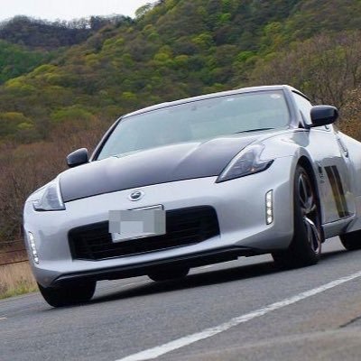 フェアレディZ 50周年アニバーサリーに乗ってます。Zに限らずスポーツカーが好きなので仲良くして頂けると嬉しいです。 無言フォロー失礼します。
