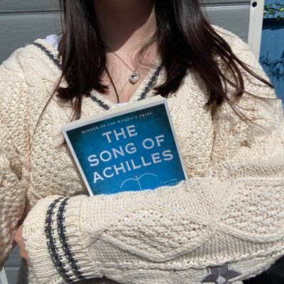 cosm1clov3's profile picture. she/her, twenty-three 🎧