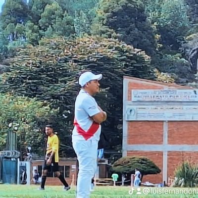 El Q No Vive Para Servir, No Sirve Para Vivir