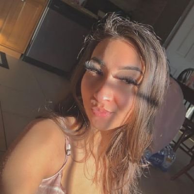 anitageorge4445's profile picture. A make up artist💋💫
A Baddie😘