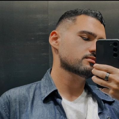 ChristoferSexto's profile picture. Pensamentos, divagações                 

Odonto - ufsm