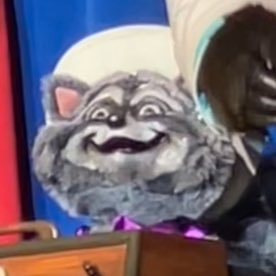 simultaneously on here as well as bluesky
i like disknee lan and disnii worl
18 years old, disney parks enjoyer, goose fan
duffy and friends is my life