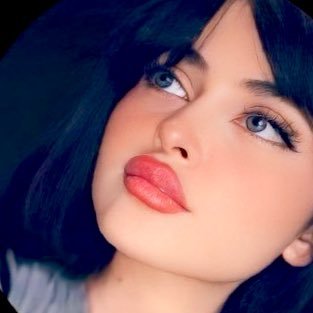 . ﮼مثيرة،للجدل،كقصيده،يتسائل،الشعراء،عن،كاتبها. 🕊 .