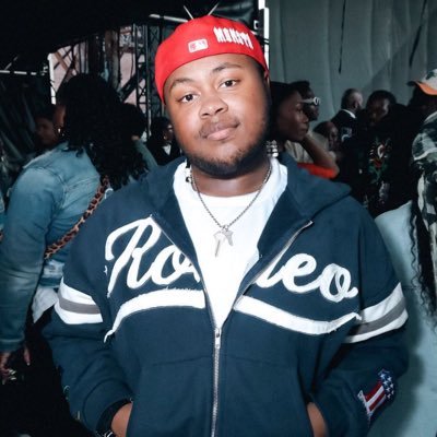 Actor/Artist/Entrepreneur • ”Papa” on The Chi • Insta- @shamonbrownjr • CHECK OUT MY MUSIC🖤⬇️🔊