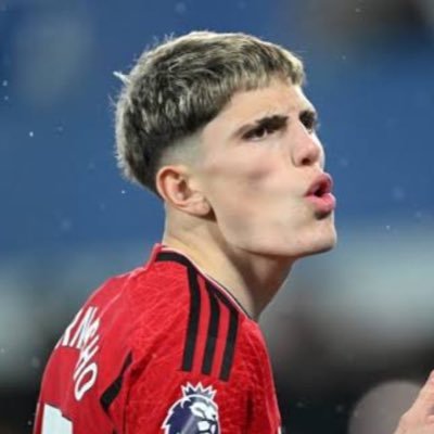 Fan account. Manchester United ❤️ FB pls old account got hacked wizkidfc ❤️