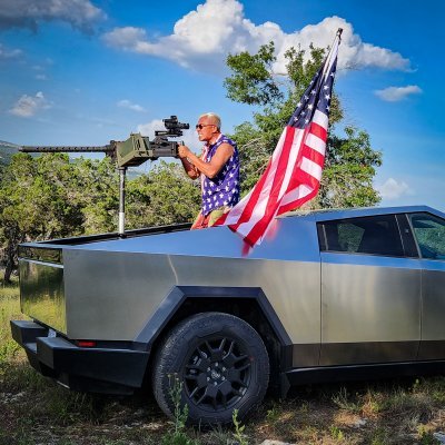 CybertechnicalX's profile picture. Tommy Huynh - Former rocket scientist, turned photographer, turned management consultant