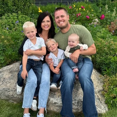 Head Girls Basketball Coach at Cimarron High School. Married to the best, Darrie Stebens! Proud Dad to Piersyn, Daesyn, and Cohyn!