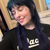 Vee (@purrvee) 's Twitter Profile