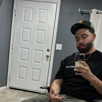 Rest In Paradise Kalani. LLC🕊 “Get it while the gettin’ is good.”