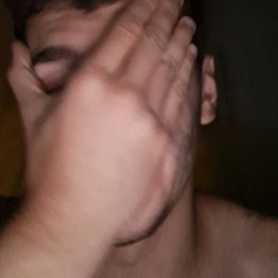 kucukyobo's profile picture. manyak Fenerli, Türk milliyetçisi, Atatürkçü, tenis sever-oynar, İsmail Kartal hayranı, arada almanca bir şeyler karalar