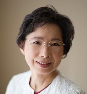 思考の整理で片づけと収納が楽になる仕組みづくりをお手伝いする、アメリカ発「ライフオーガナイザー®」として活動中。他に「生前整理アドバイザー」・「栄養士」資格保有。
