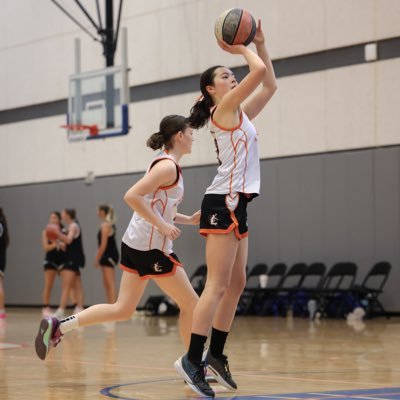 Class of 2026 | 5’11 Wing ⛹️♀️ | Hills Hornets U18 Premier League | Youth League U23 | MVP award recipient 2022, 2023, 2024 | NCAA ID 2404269325