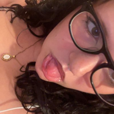 lilyuttrich27's profile picture. class of 2027 at rgch