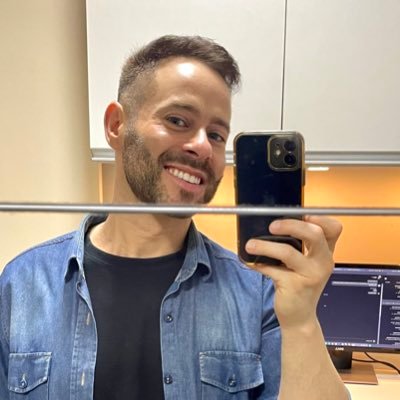 mvcamargo's profile picture. Músico e Publicitário 🤗 - Whats: (53)981309603 - E-mail: contato@viniciuscamargo.com