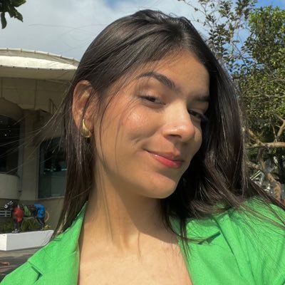 eita_cristinaa's profile picture. 