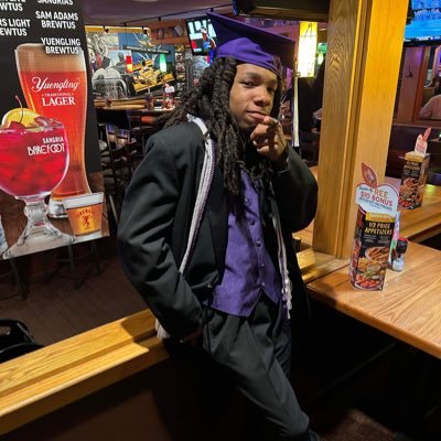 I’m a new artist on Spotify, Apple Music and YouTube. https://t.co/mjUSDTlEWi