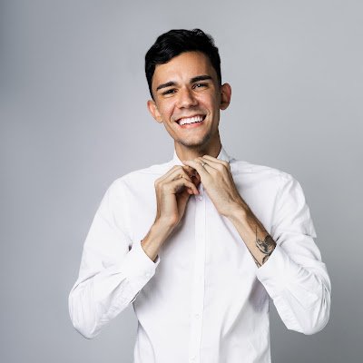 FabioHatsune02's profile picture. 