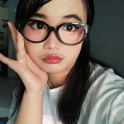 Hi Welcome to my mini word✨| I Love Sharing about anything (BL's and Makeup) Specially about my Lippies Collection|•Pisces|•ENFPT| RickyZB1🩷 zerose😺