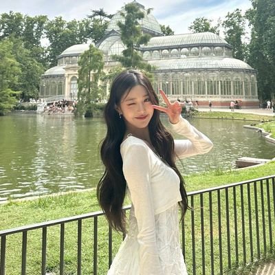 Vanillalattvhe's profile picture. ꒰ ꒰  ⫕⫖  .  .  ⌗  🦢  ᪩  ꧕꩜꫶