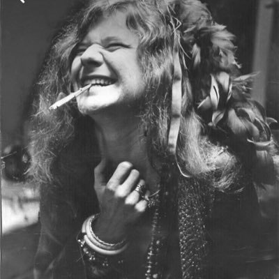 janys_rose's profile picture. ah🌹ジャニスよ永遠に🌹華流ドラマ😊韓流ドラマ😊睡眠不足です😴 音楽レゲエK popジャンル幅広く好きです❤️ほぼほぼ愚痴吐き用なので、フォローしないでね😳