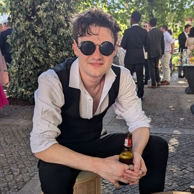 NicklessJoe's profile picture. 21. Evertonian. Doctor Who