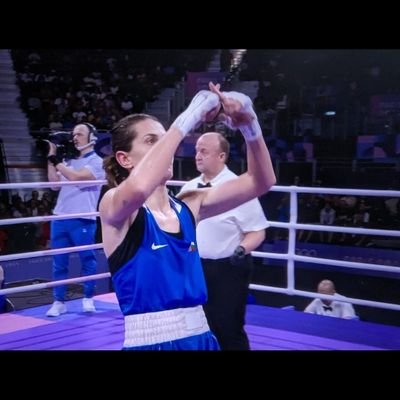 RoseDragonSZ's profile picture. 