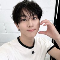 ini jiaan🍷⨾ DARK BLOOD (@jjjhxsy) 's Twitter Profile