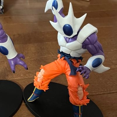 Uz2hvqfvjfU0UqJ's profile picture. 成人済み。