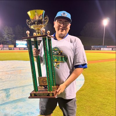 📍Danville, VA. Sports Photographer and Sports Writer. Danville Otterbots & Danville Dairy Daddies Team Photographer.