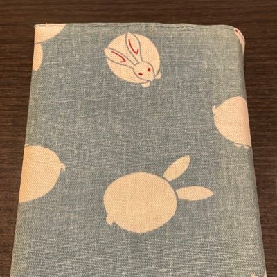 chironbook's profile picture. 本に囲まれる幸せ｜積読タワー造りがち｜読むより積むのが早い｜無言フォロー歓迎｜ミステリー好き｜エッセイも気になる｜40代｜マイペース