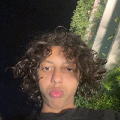 AnasCopyWitcher's profile picture. Worked with Market Leaders and don`t know what an unsatisfied Client is. | Making YOU money with Majestic copywriting and design | My curls are Majestic.