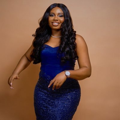 Data Analyst and Business Intelligence Executive. Love Microsoft SQL, tolerate Oracle. HTML CSS. Sprinkled Coldfusion JavaScript. Power BI. Foodie.Baddie