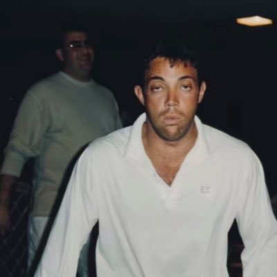 ProBearSeesAss's profile picture. I like twitter.