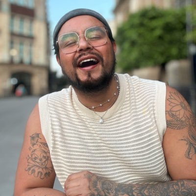 Former known as Doug Tejeda. Comunicador social y defensor de DDHH. #Landivariano @itgetsbettergt @redgaylatino Que viva la vida ❤️ #PrEP advocate Non-Binary