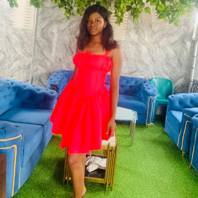 GOD FIRST🧡😊🙏. Presh_Stitches✂️❤️. makes all kinds of female dress✂️✂️✂️ gowns, jumpsuit, trousers, ready to wear, Native✂️✂️.