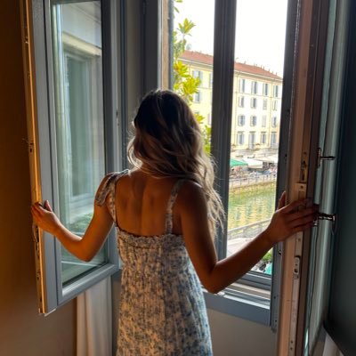 bananacashmoney's profile picture. And, when you want something, all the universe conspires in helping you to achieve it. 🍌💵💲