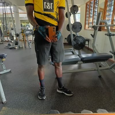 Entrepreneur by day, chess strategist by night ♟️ | Football fanatic ⚽ | Swimmer, skater, and tech enthusiast 🏊♂️⛸️ | Building dreams, one move at a time.