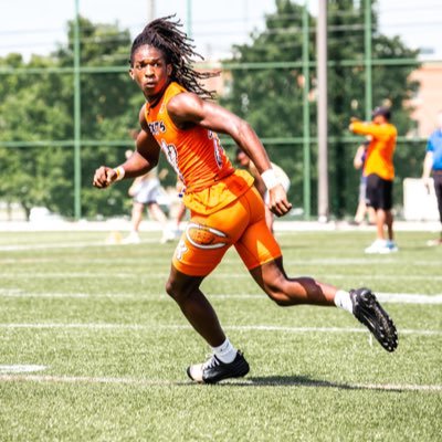 deandre_0015's profile picture. DE/OLB/TE/6’2/180 Class of 2026