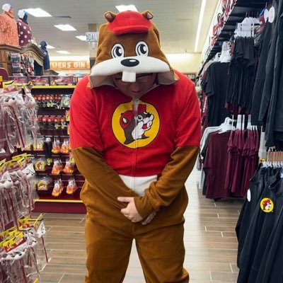 GiorgioArmani95's profile picture. Nerdy Latino 🎮. Space Admirer 🪐. Cinephile 🎞️. Looking for others to create a film podcast.