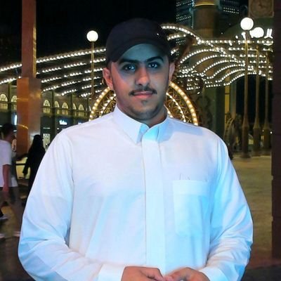 اشرب الشاهي عسى فكري يزين
 واحتارت افكاري والشاهي برد