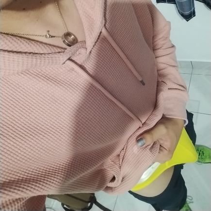 me gusta salir probar cosas nuevas me maman las pelis de terror y fantacia amo el café y el chocolate amargo