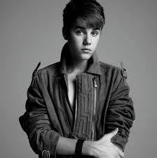 Im a huggee Justin Bieber fan! Follow me, i follow back.