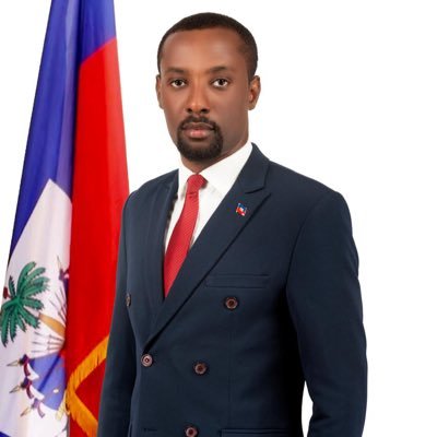 ClodinalN's profile picture. Ex Doyen de la Faculté d’économie et de gestion @Université Publique de la Grand’Anse ! Jeune Ambassadeur de la Francophonie ! Juriste ! Enseignant !