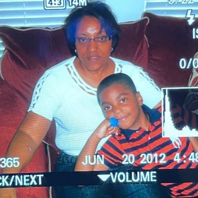 smpldneverthem's profile picture. money loves me and i love it