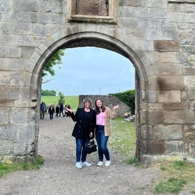 Wife, mom, youth music/drama teacher and dog lover. Proud #TeamPete Volunteer-I enjoy cooking/kayaking (opinions mine) 🏴#Outlander is the best!