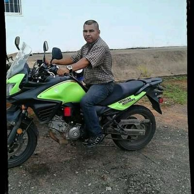 soy chavista y madurista, defiendo a mi patria venezolana y en cualquier ciscuntancias nosotros venceremos